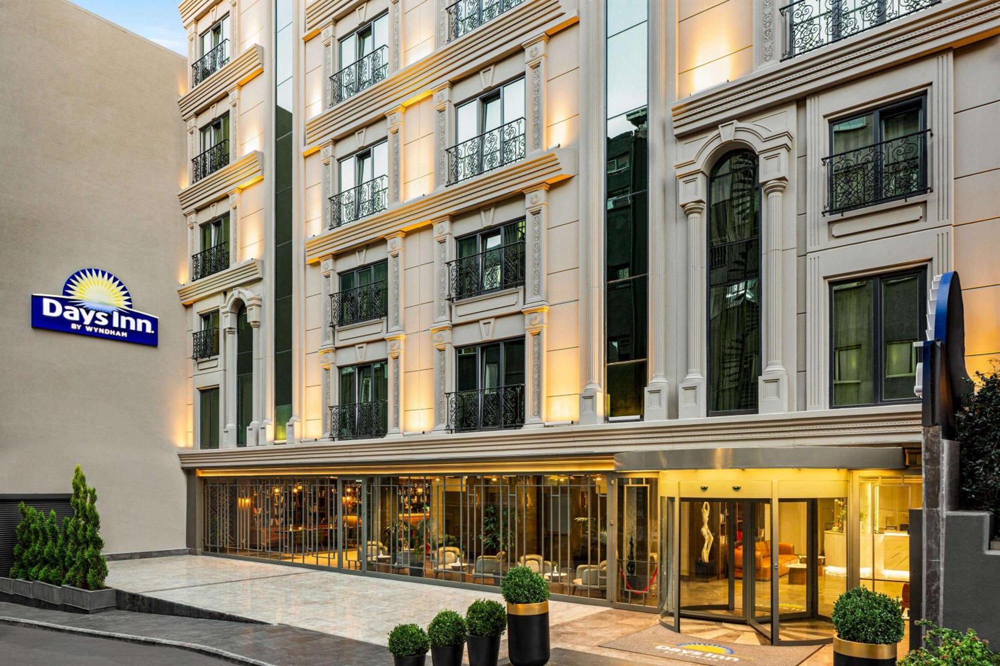 Days Inn By Wyndham Istanbul Bomonti Eksteriør bilde