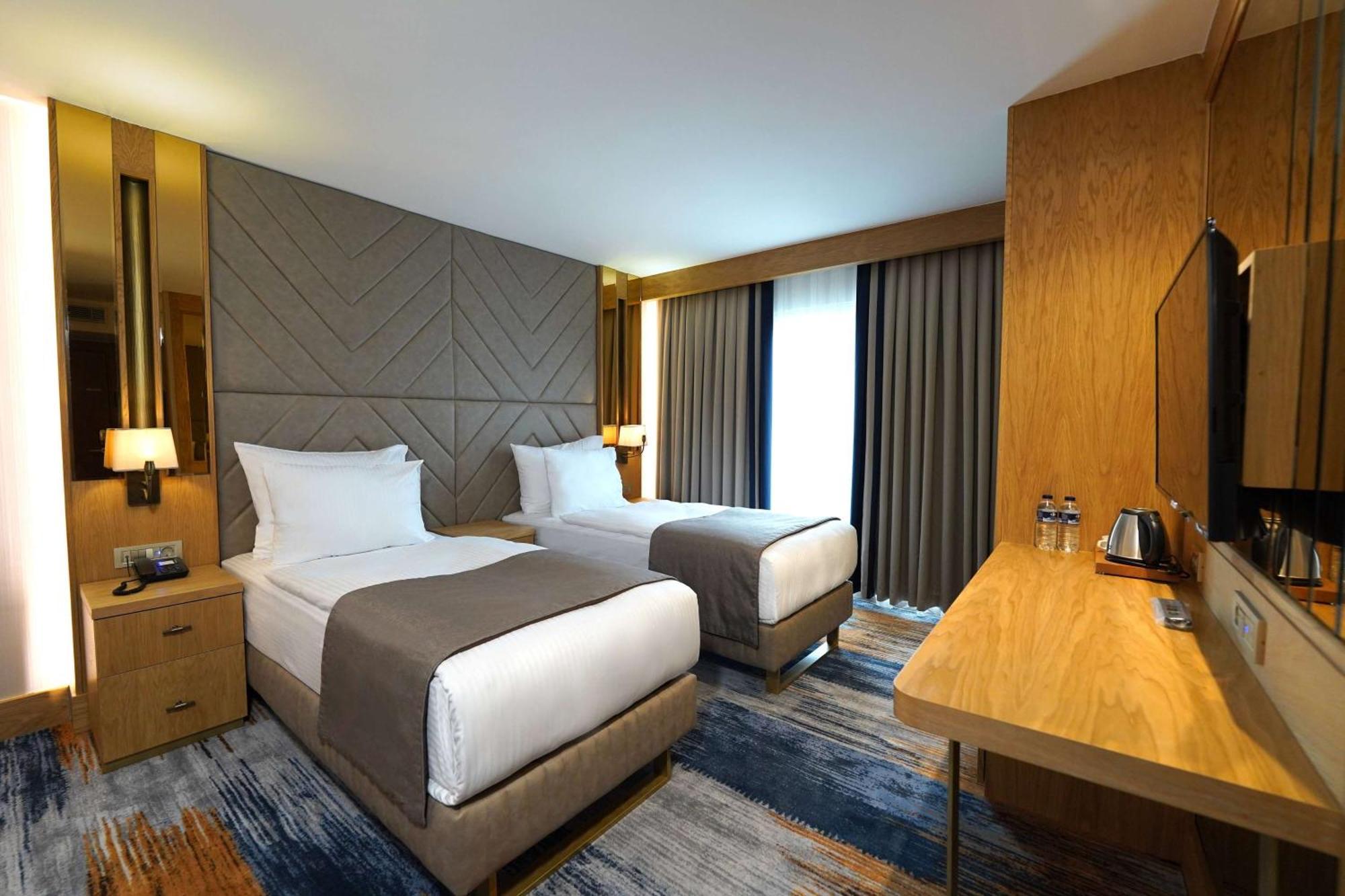 Days Inn By Wyndham Istanbul Bomonti Eksteriør bilde