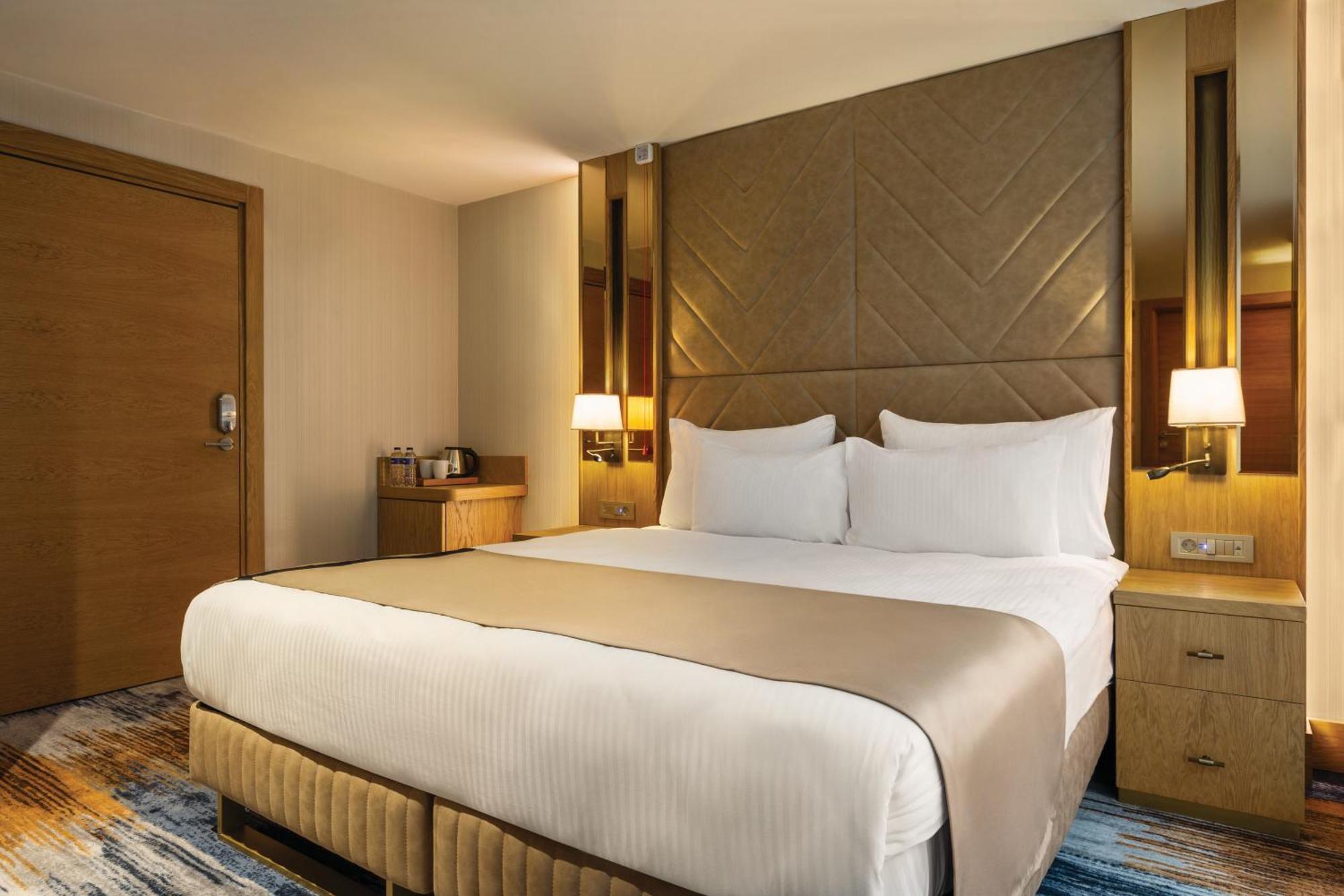 Days Inn By Wyndham Istanbul Bomonti Eksteriør bilde