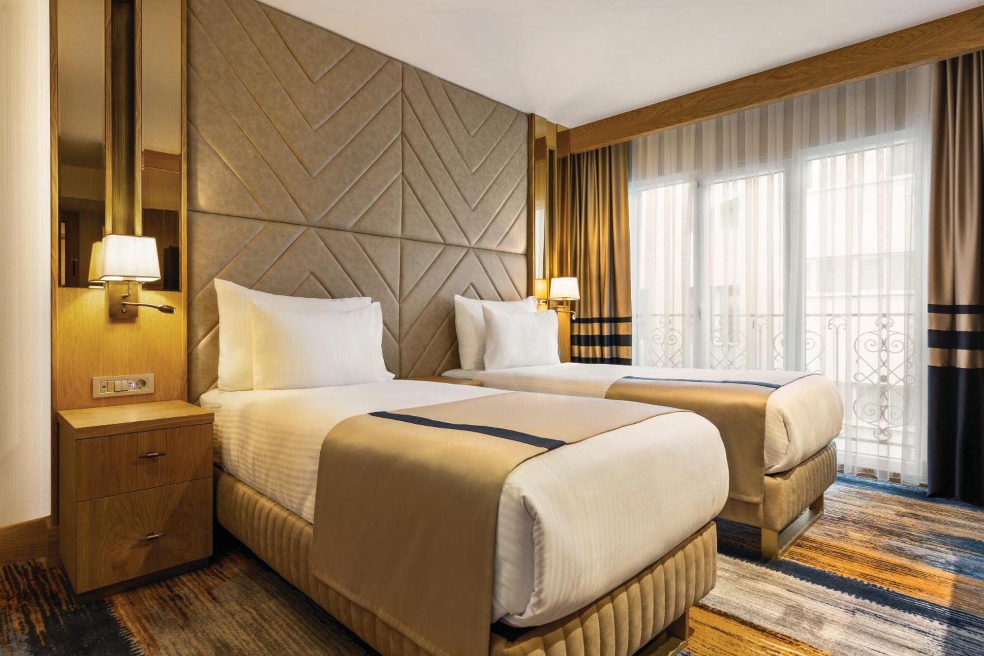 Days Inn By Wyndham Istanbul Bomonti Eksteriør bilde