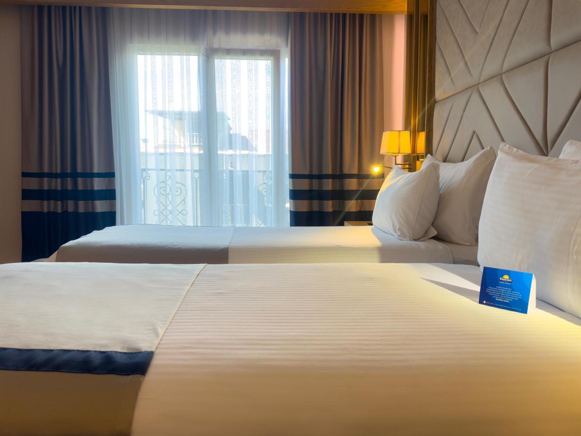 Days Inn By Wyndham Istanbul Bomonti Eksteriør bilde