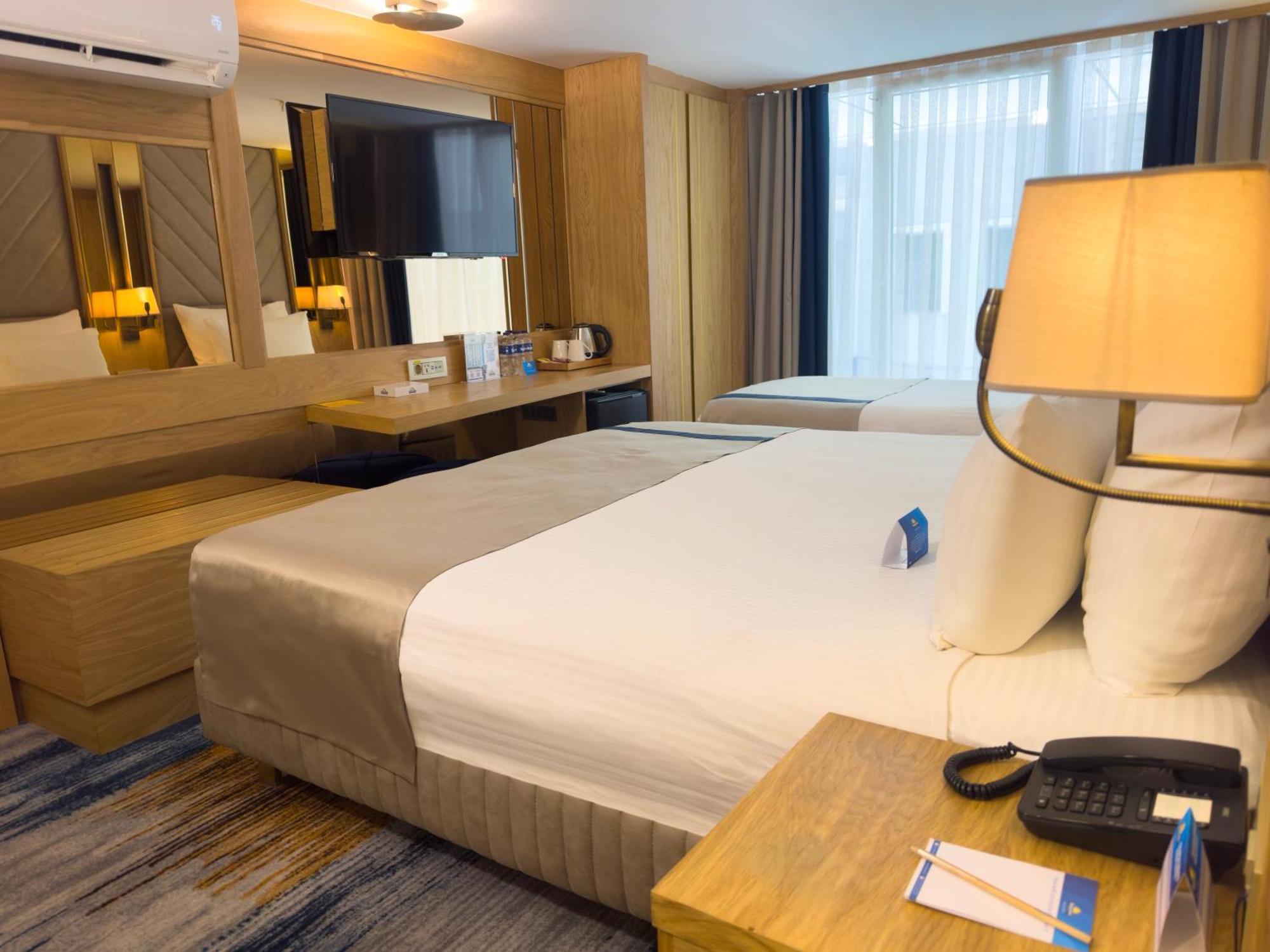 Days Inn By Wyndham Istanbul Bomonti Eksteriør bilde